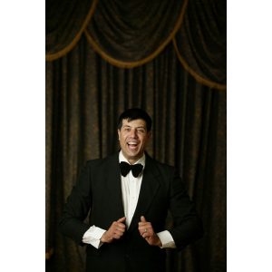 Tony Lewis Comedian