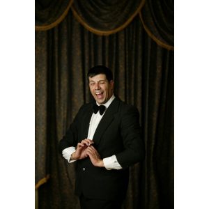 Tony Lewis Comedian